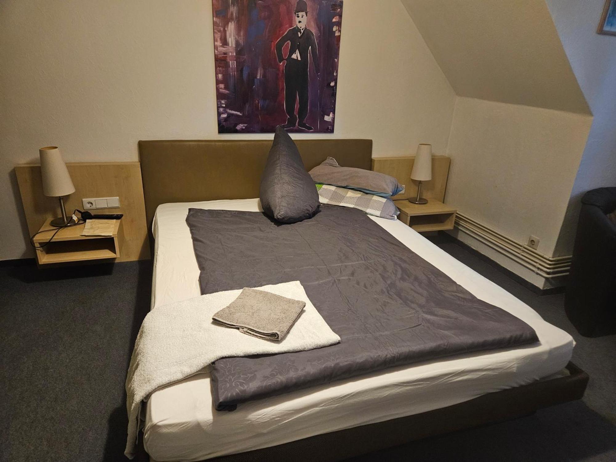 Hotel Zur Schmiede Heiningen Εξωτερικό φωτογραφία