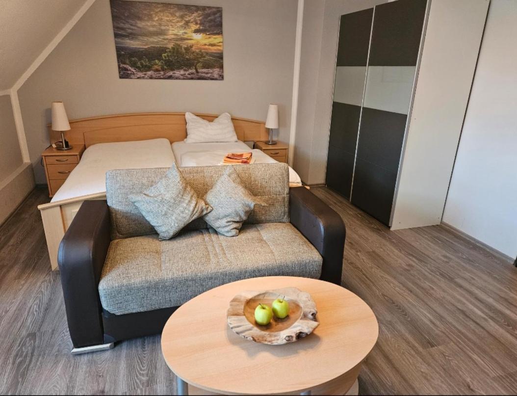 Hotel Zur Schmiede Heiningen Εξωτερικό φωτογραφία